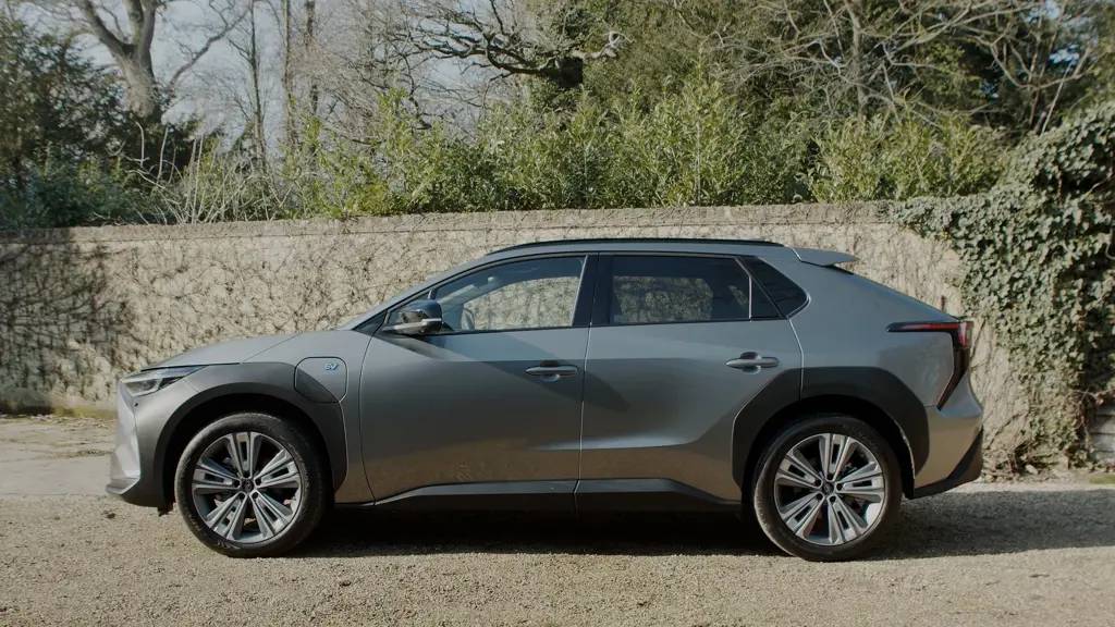 Subaru Solterra Car Leasing